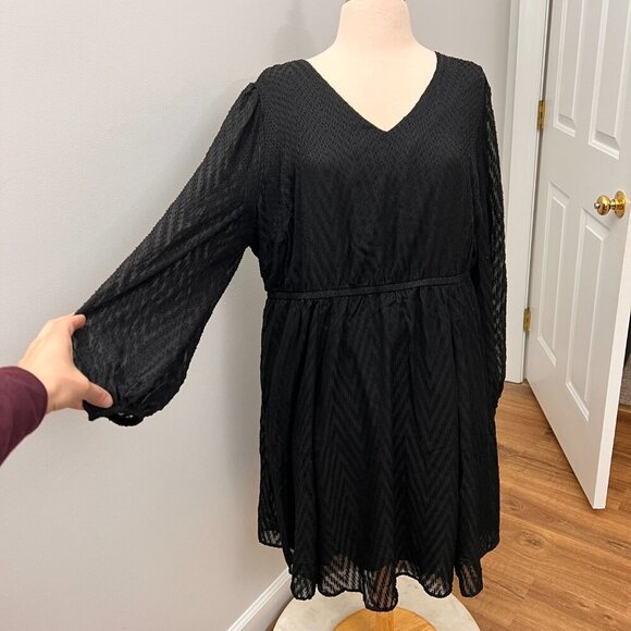 NEW Torrid Mini Textured Babydoll Black Dress Sz 1 - Picture 16 of 16